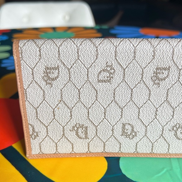 CHRISTIAN DIOR HONEYCOMB BIFOLD LONG WALLET - Picture 5 of 14